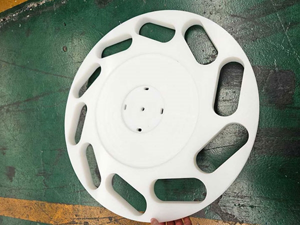 Ultra high molecular weight polyethylene wheel