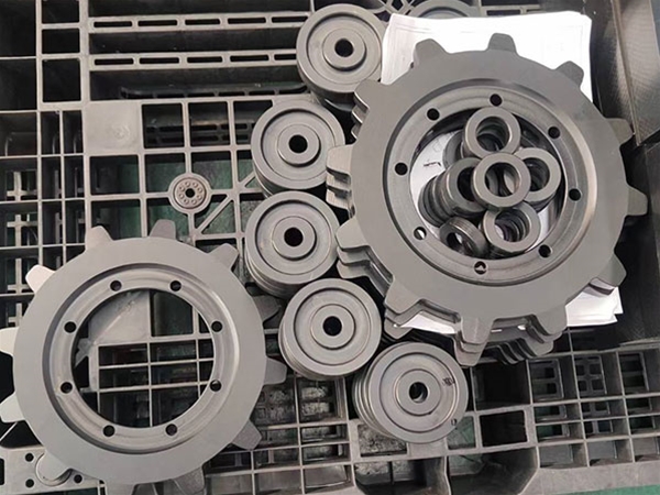 Ultra high molecular weight polyethylene wheel