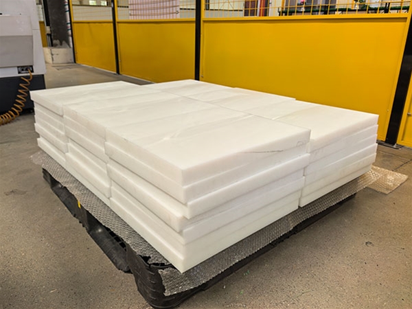 Ultra high molecular weight polyethylene sheet