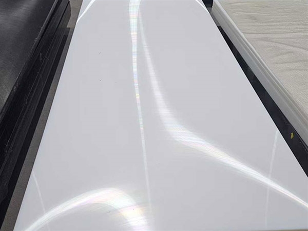 Ultra high molecular weight polyethylene sheet