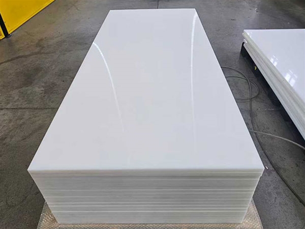 Ultra high molecular weight polyethylene sheet
